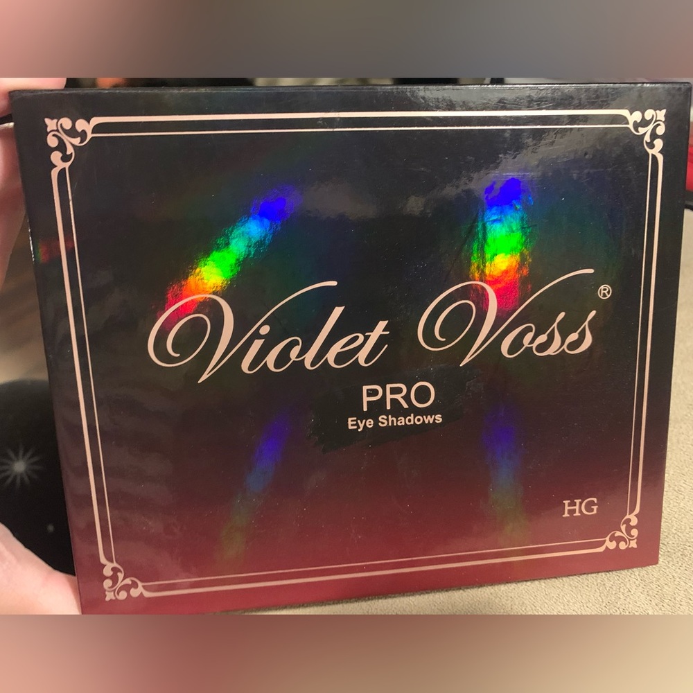 Violet Voss HG Pro palette